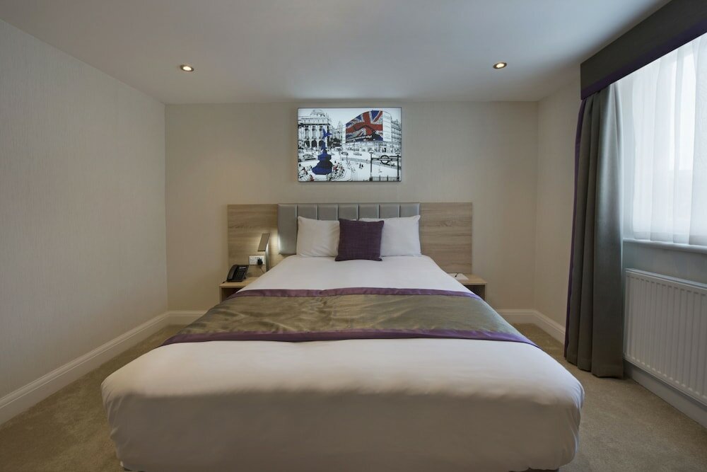 Фото Oyo Townhouse 30 Sussex Hotel, London Paddington