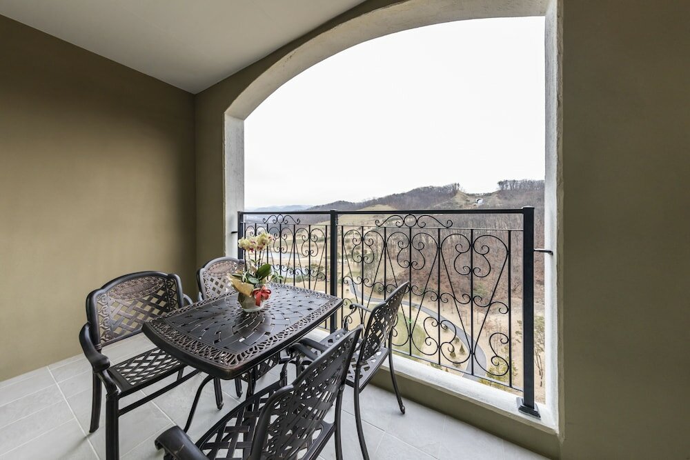 Фото Baekhak Jayuro Resort