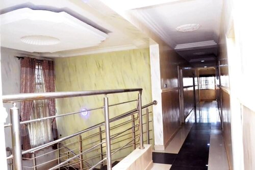 Гостиница Unique Didis Royal Hotel & Suites в Лагосе