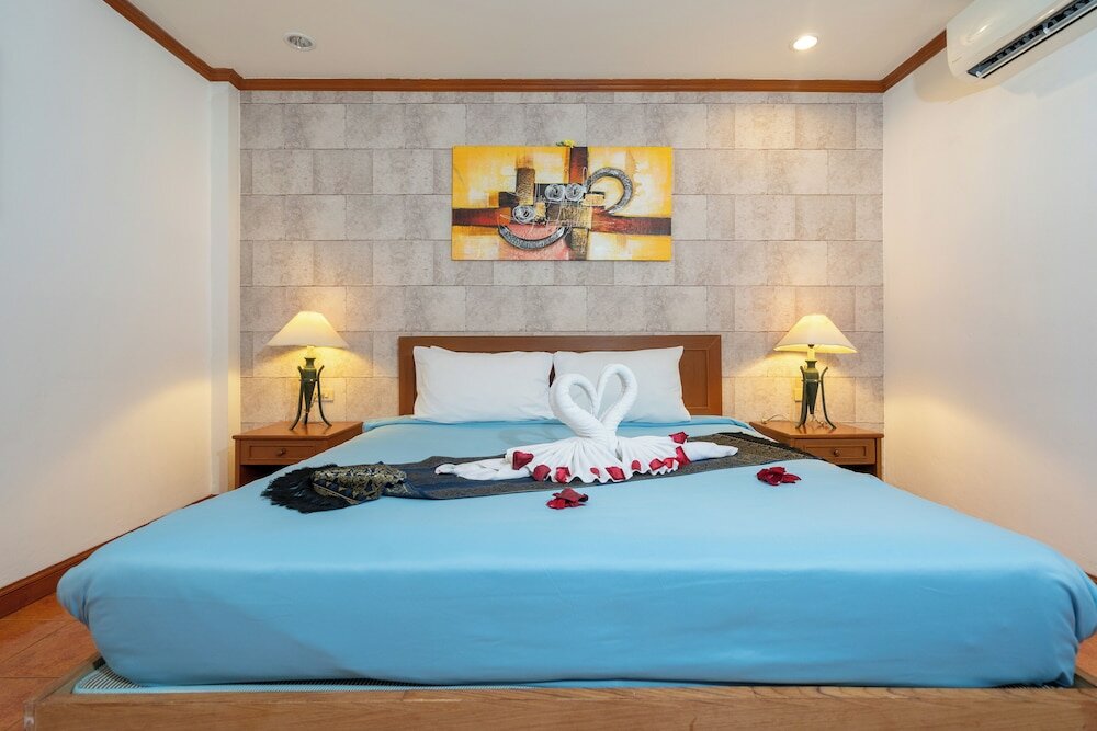 Фото Patong Central Residence & Apartment