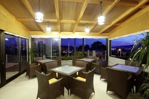 Фото Hotel Linares