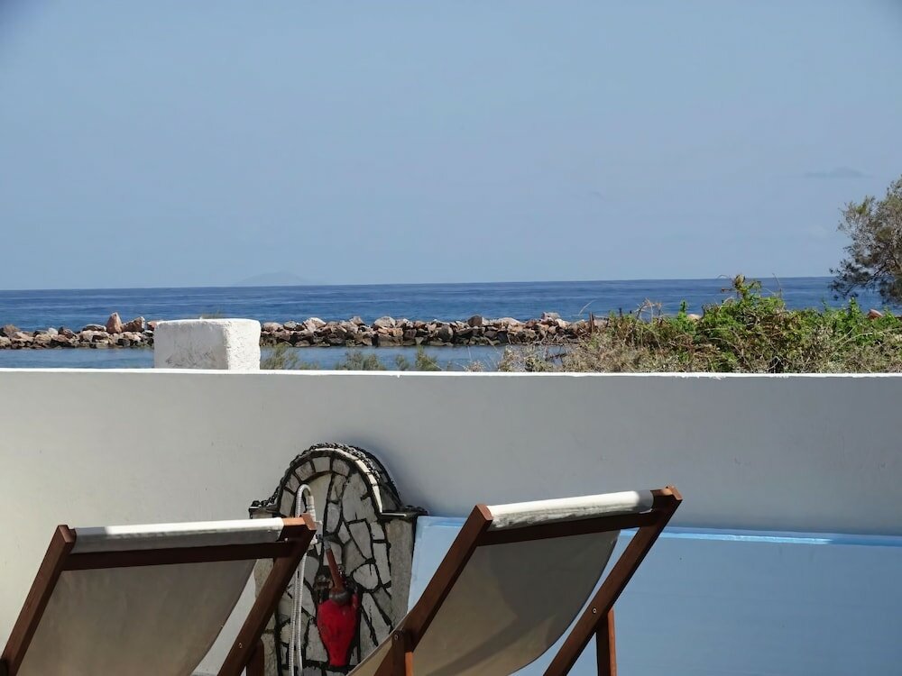 Фото Nama Beach House