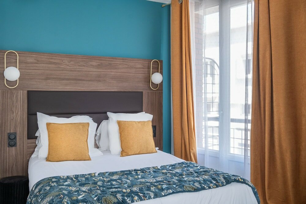 Фото The Originals Boutique, Hôtel Le Marignan, Le Havre Centre Gare