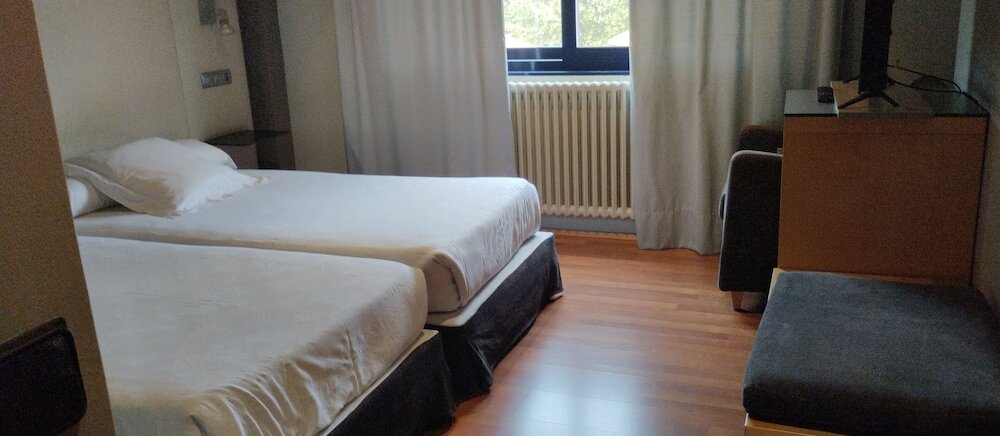 Фото Hotel Almirante