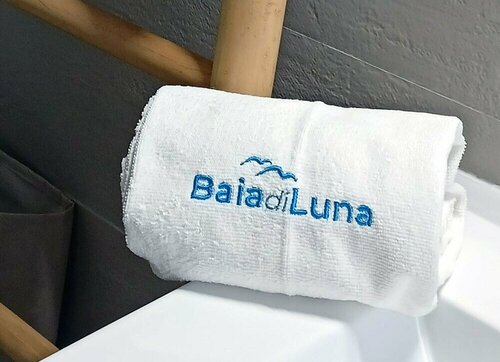 Гостиница Baia di Luna в Санте-Маринелле