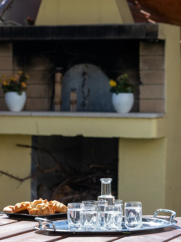 Фото Grey House by Checkin