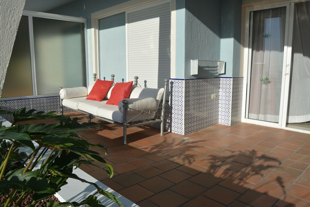 Фото Residencial La Quinta Park Suites