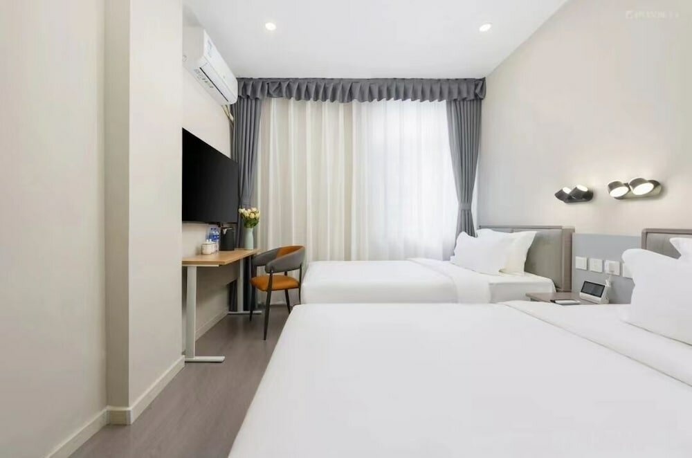 Hotel Hefengmingyue, Dalian, photo