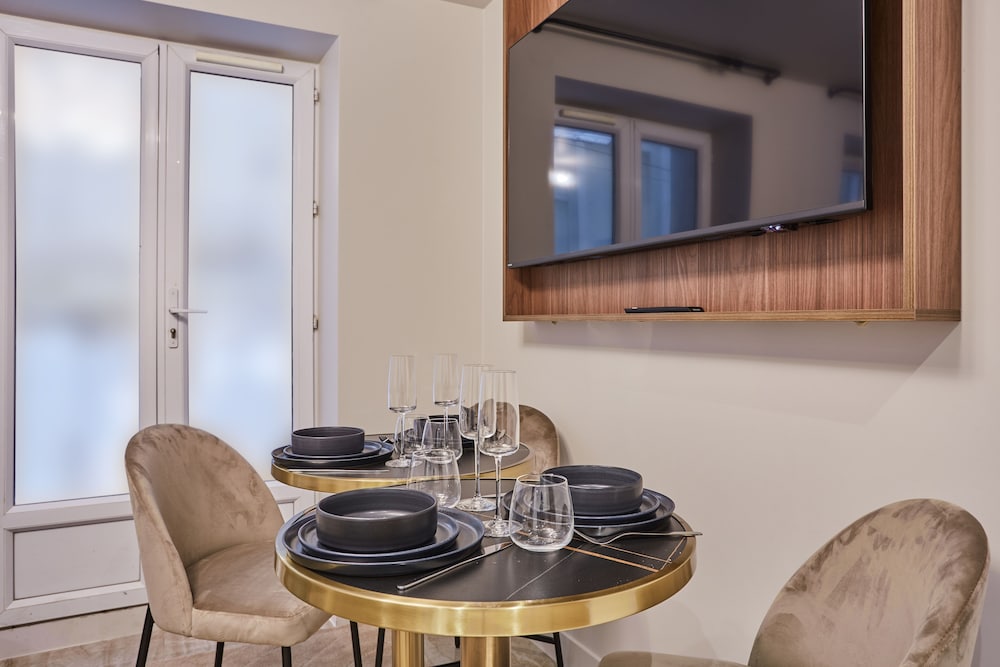 Фото Appart Hôtel Albert Thomas