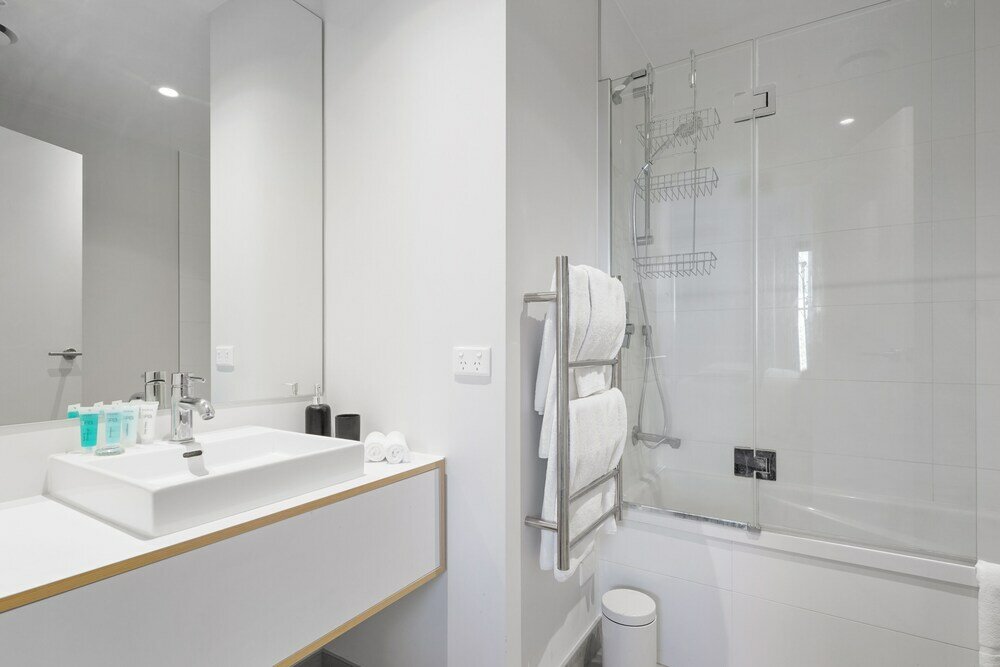 Фото Groovy Apt Close to Onehunga Mall Centre