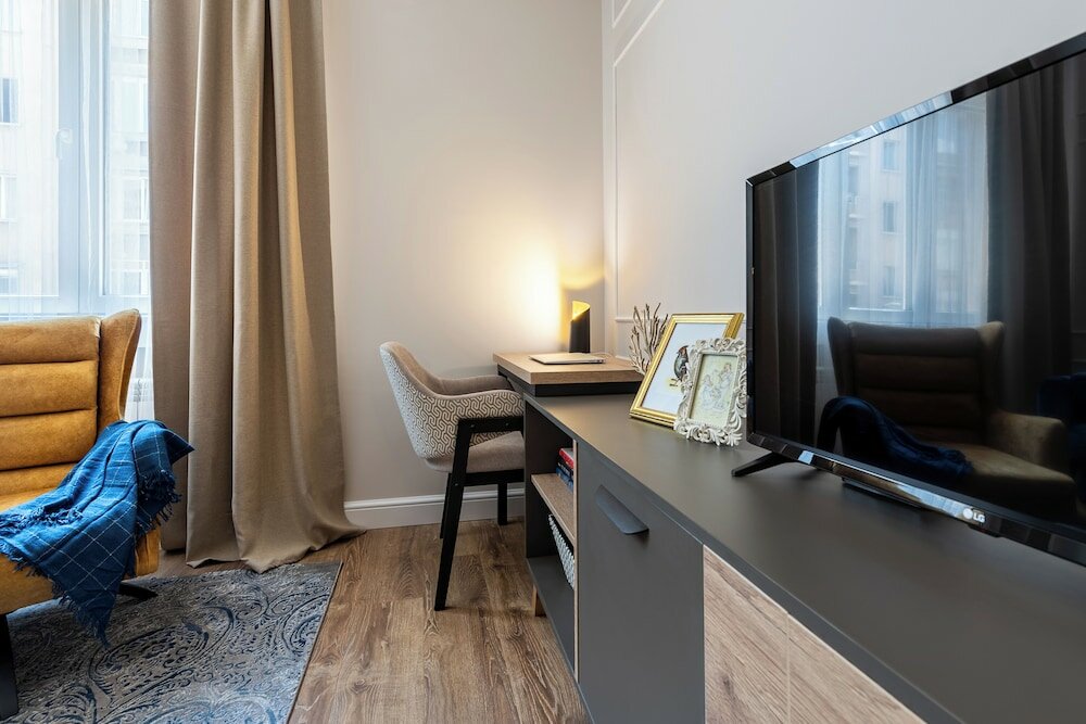 Фото Luxury & Unique-Top Center Apt. - 3bdr