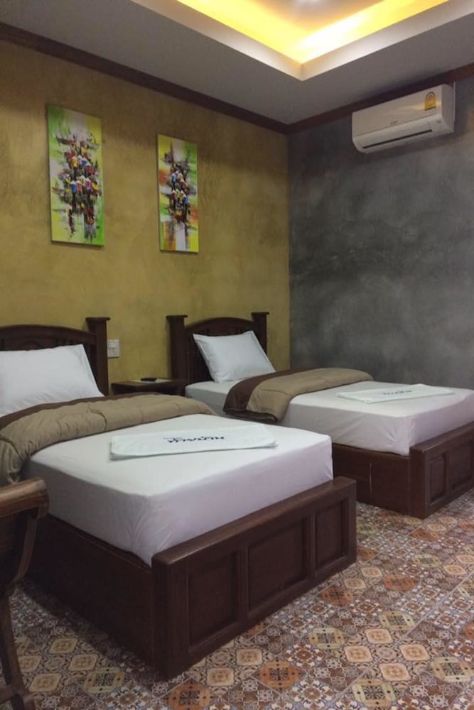 Фото Tai Baan Resort