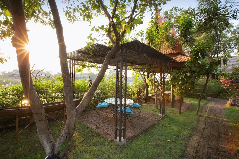 Фото Cattani's Riverside Home