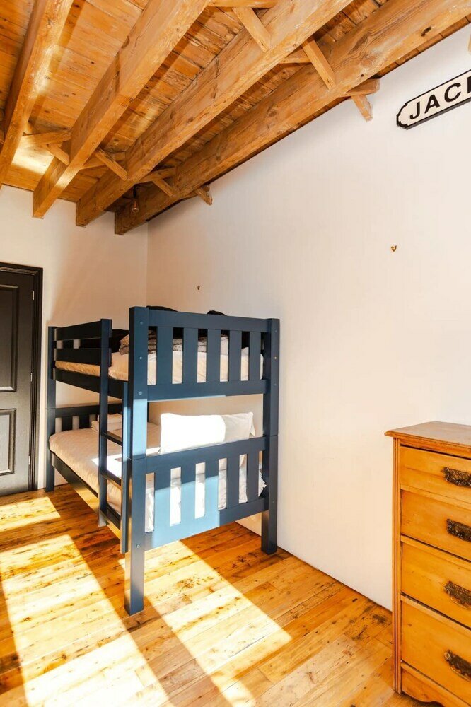 Фото Spectacularly Unique 4 Bedroom House in Bethnal Green