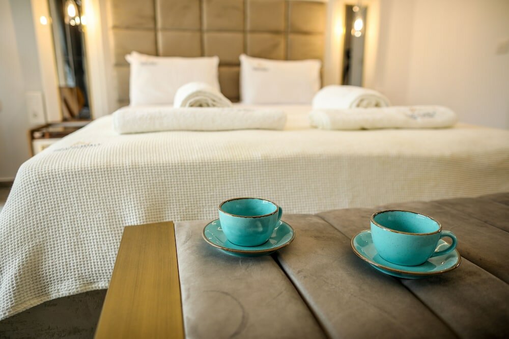 Фото Beach Walk Luxury Suites