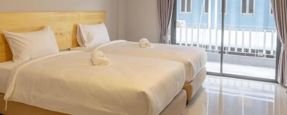 Фото Fine Bed Hotel