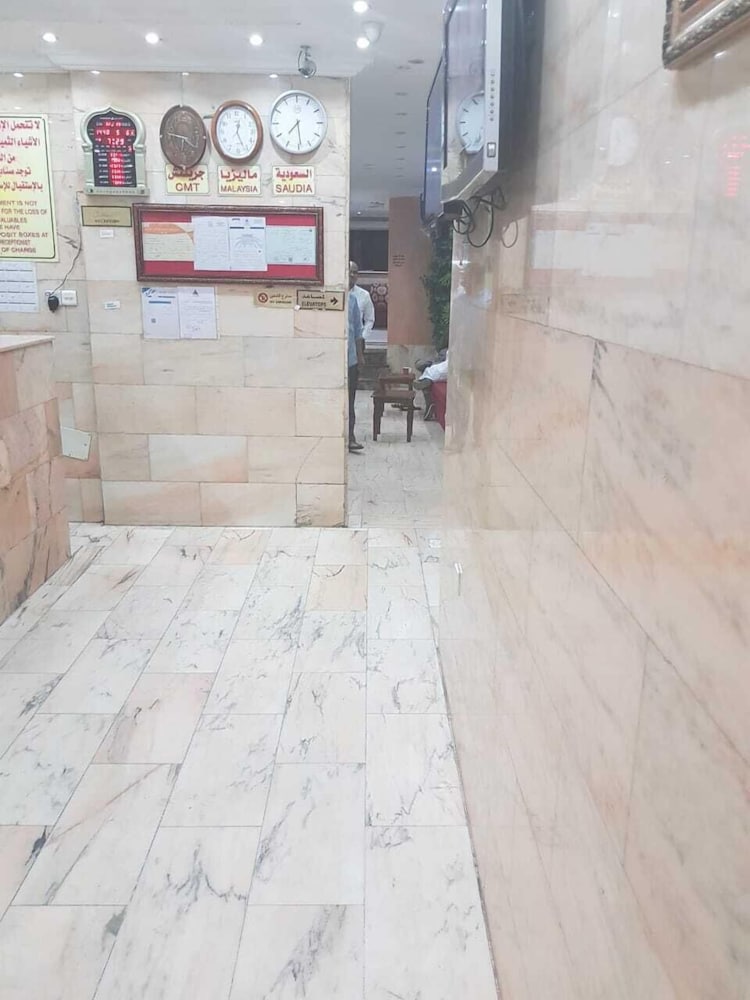 Фото Burj AlSultan Hotel