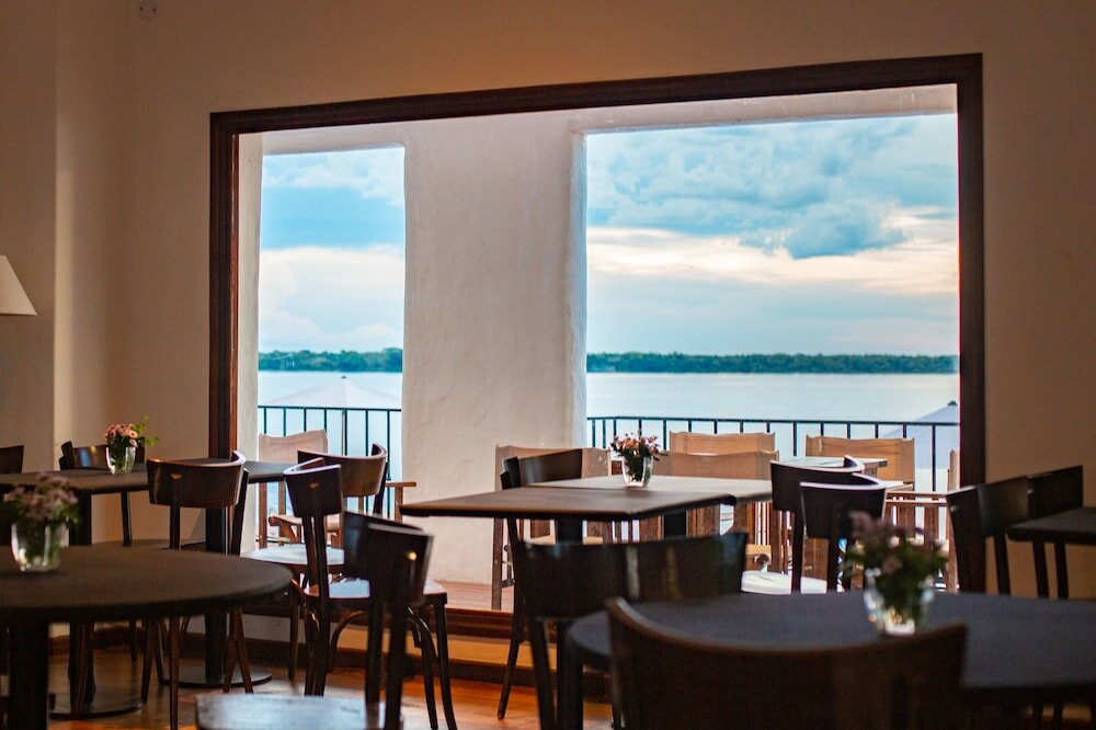 Фото Howard Johnson by Wyndham Express Inn Ituzaingo