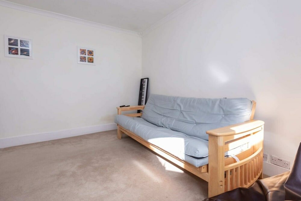Фото Spacious 1bd Flat w Garden - Hammersmith!