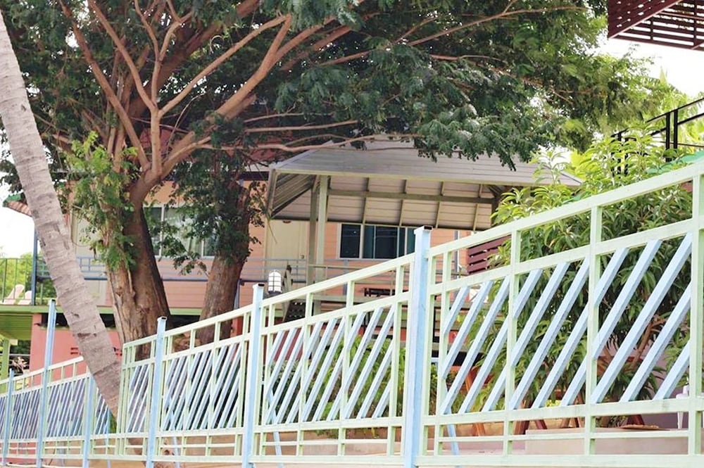 Фото Golden Dragon Resort