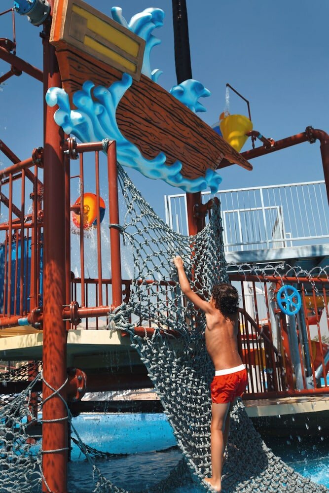 Фото Movenpick Hotel Cairo Media City