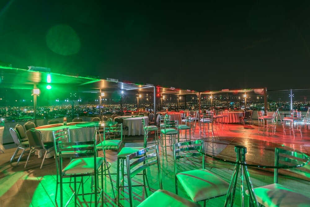 Фото Holiday Inn Guadalajara Select