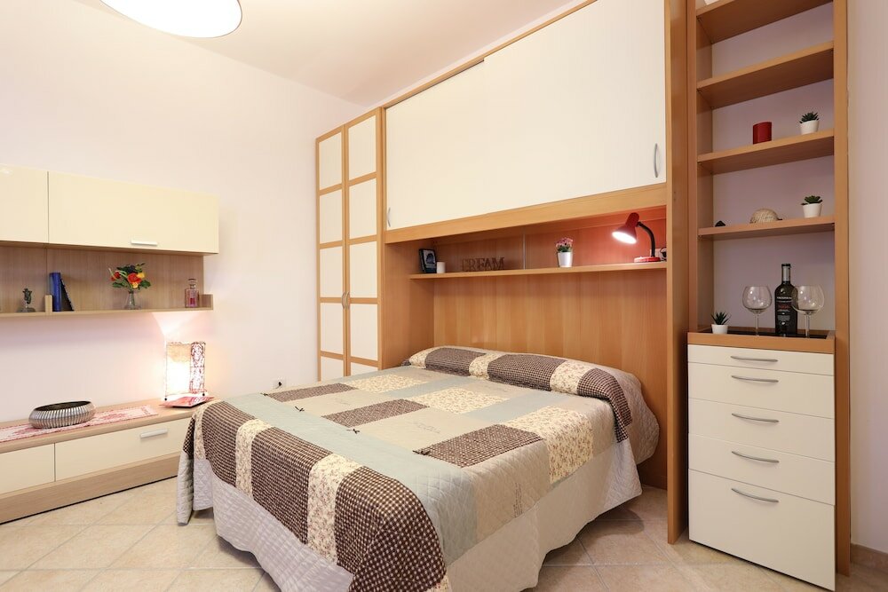 Фото Calipso Seaview Flat with Private Parking