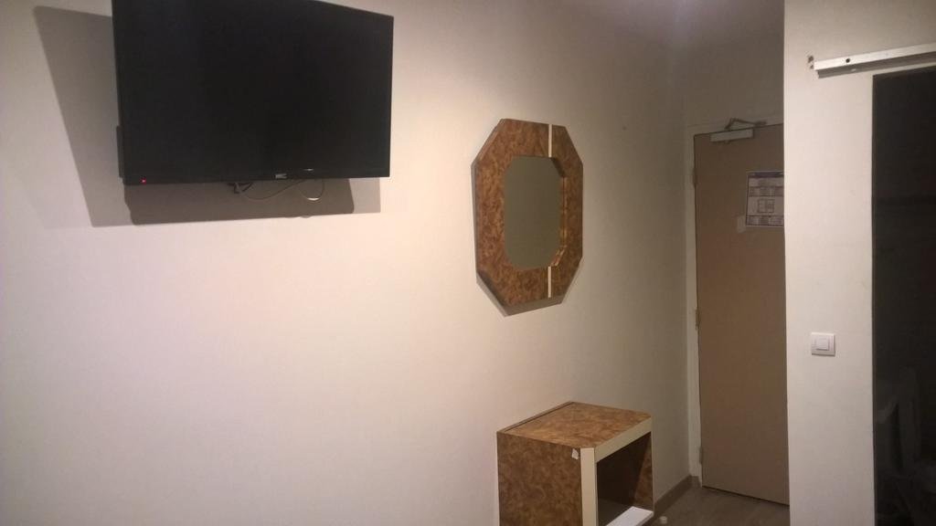 Фото Hôtel Azur Montmartre