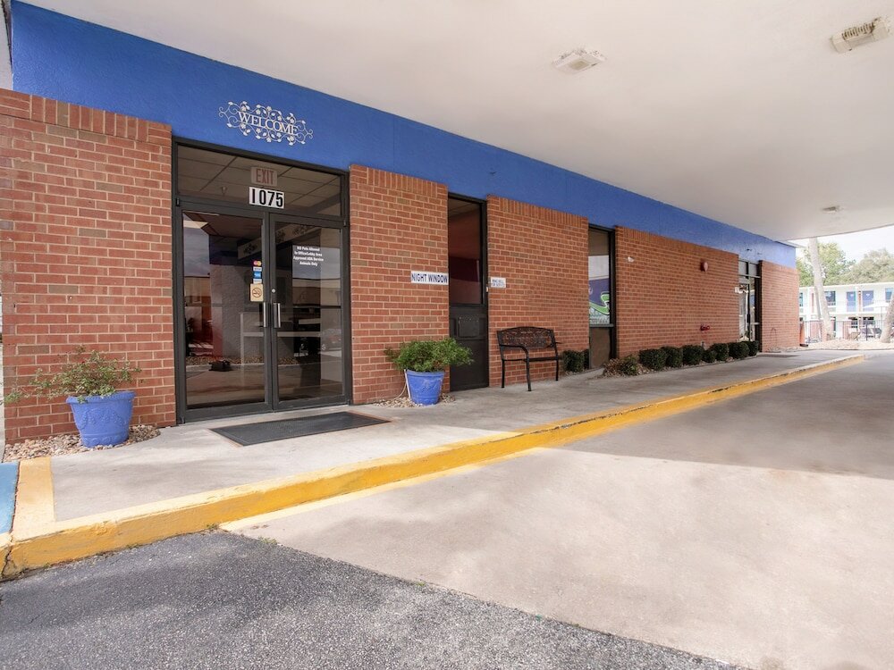 Фото Oyo Hotel Lake Park/Valdosta I-75