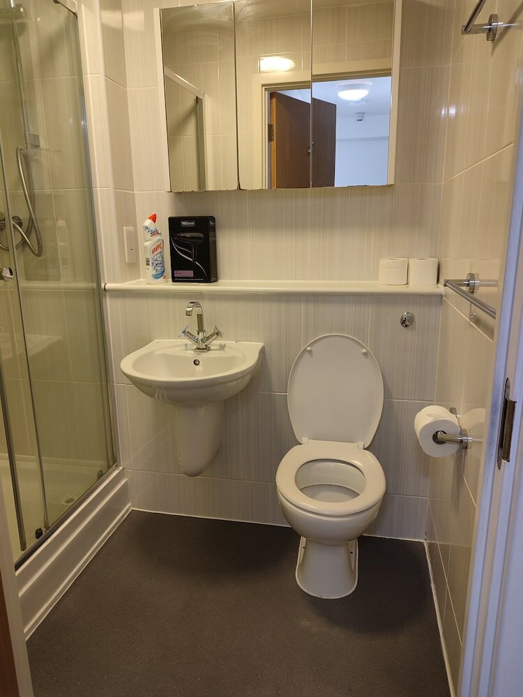 Фото Comfortable Rooms & Apartments - Bangor