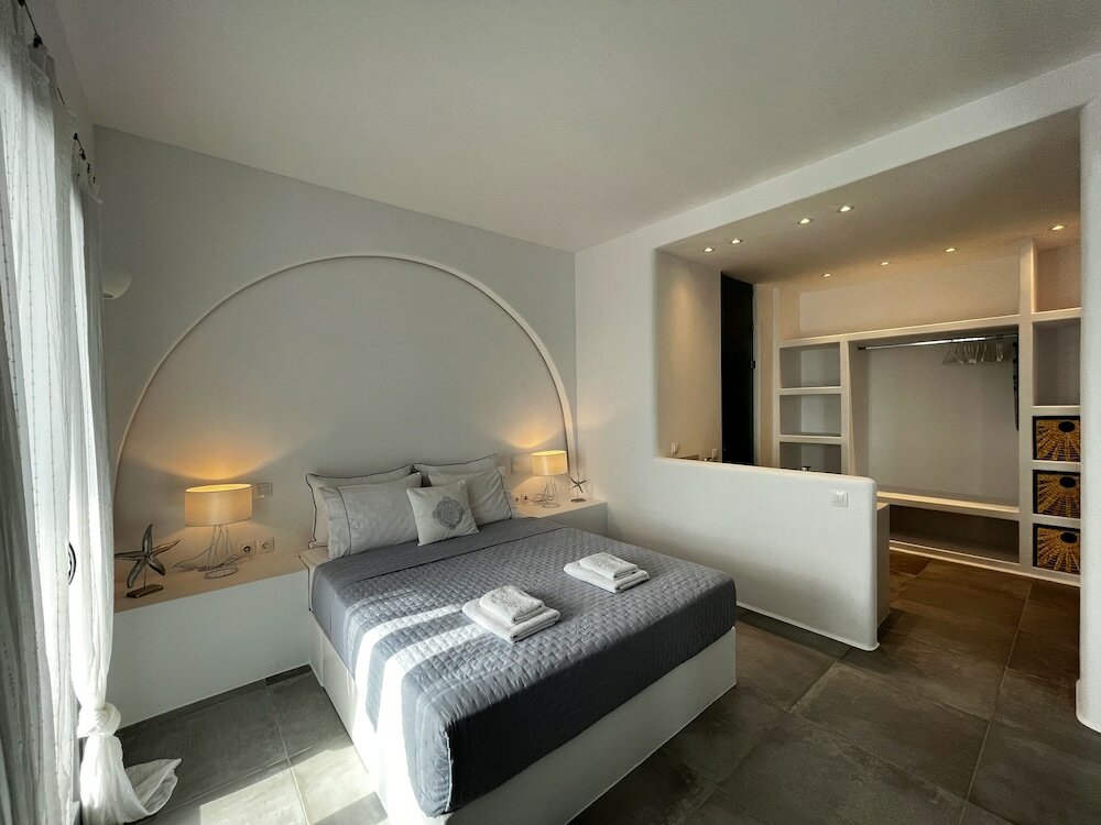 Фото Alexander Suites