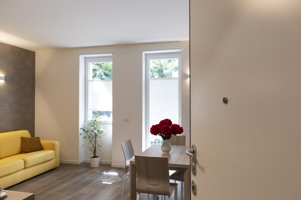 Фото NotaMi - West Milan Modern Apartment