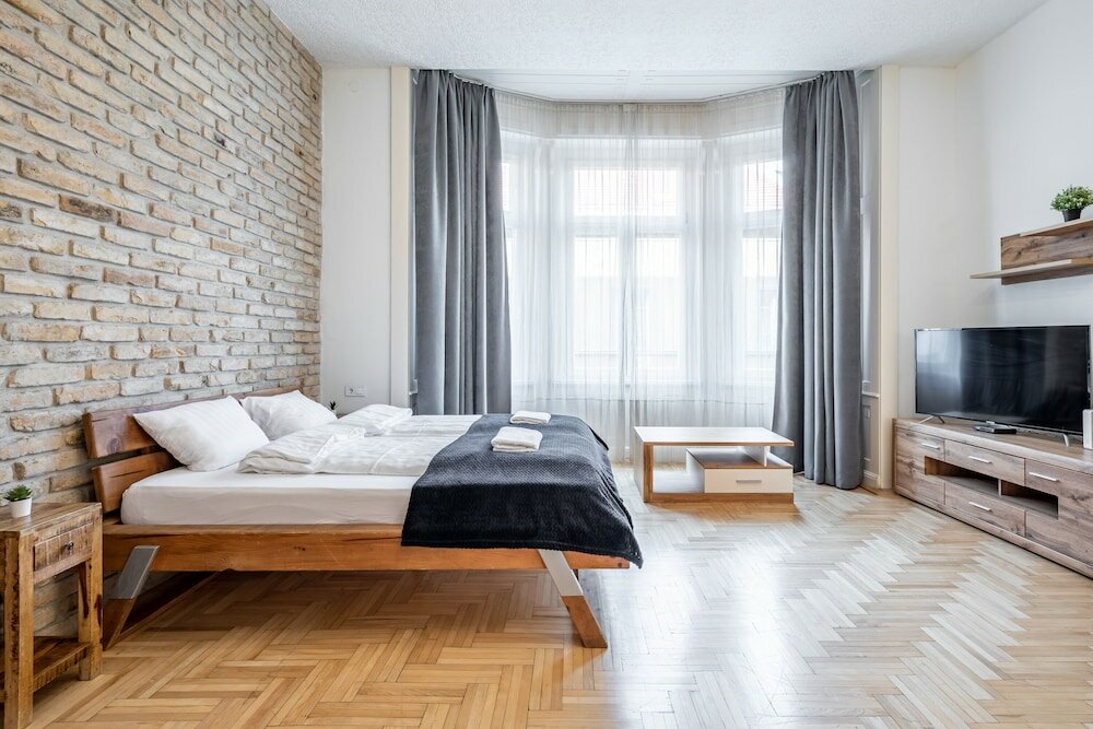 Фото Central Luxury Apartment