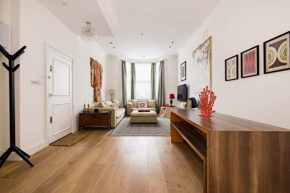 Фото The London Hideout - Glamorous 2bdr Flat With Garden