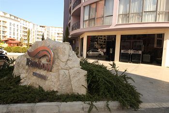 Фото Menada Rainbow Apartments