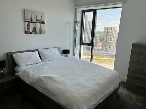 Гостиница Spacious 2 bed With Panoramic Views в Лондоне
