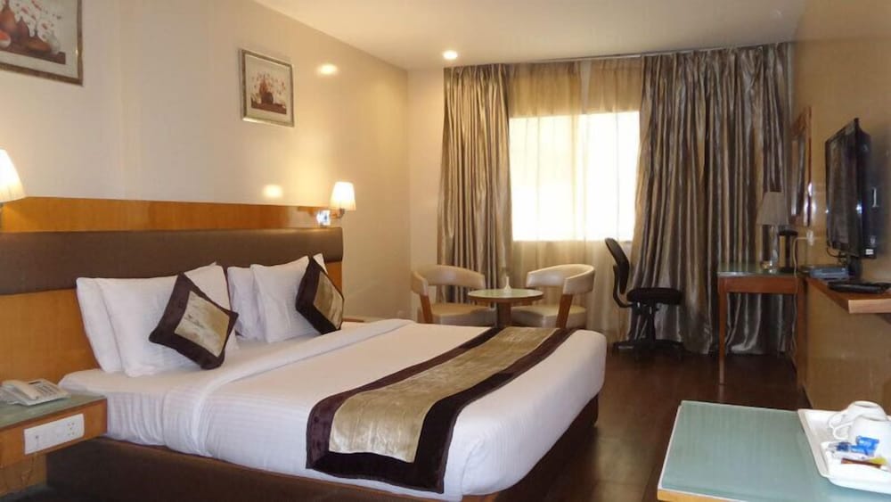 Фото Hotel Wti Airport