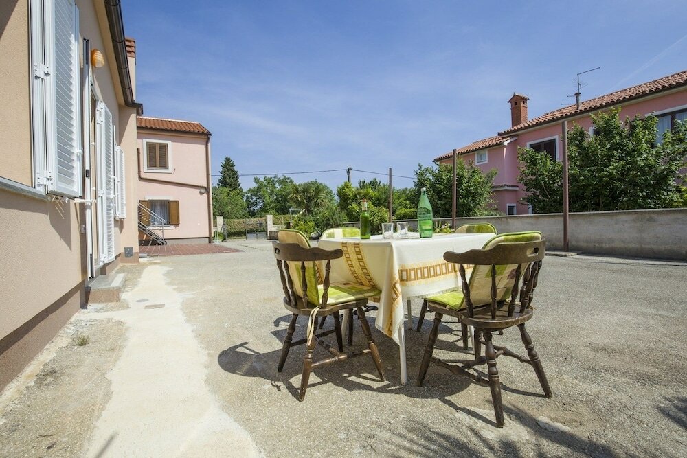 Фото Apartments Zazah