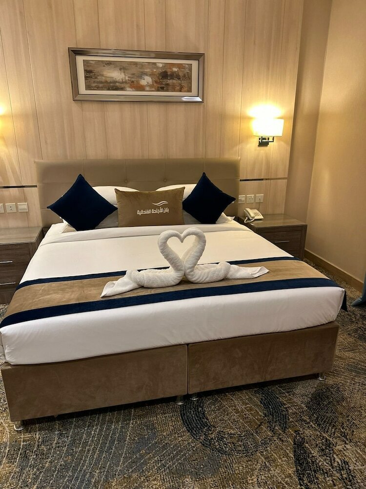 Фото Banan Hotel Suite