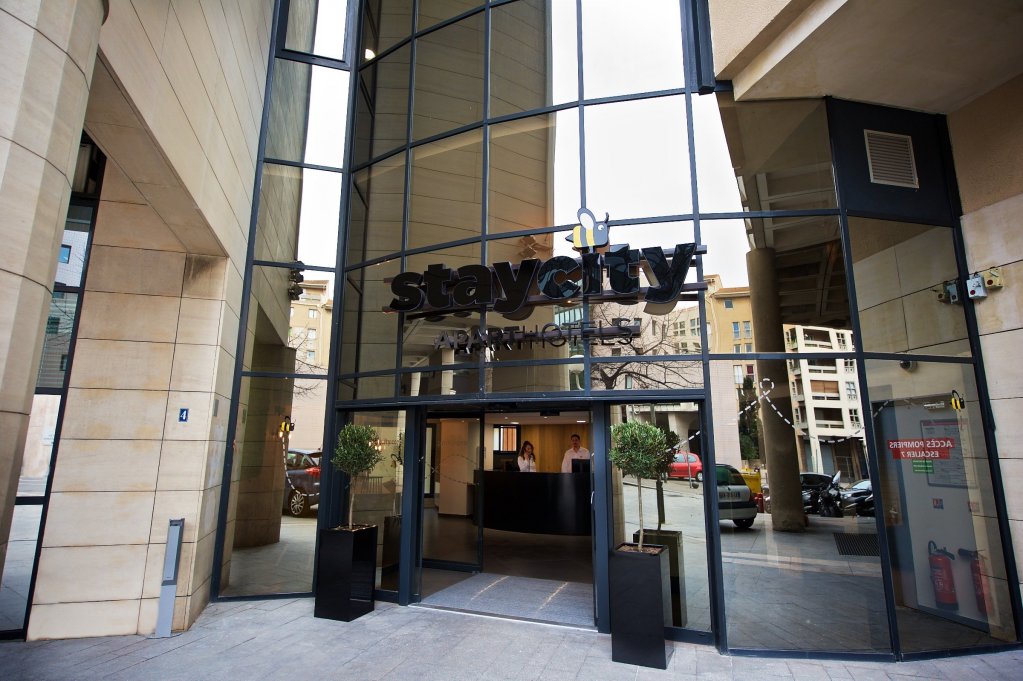Фото Staycity Aparthotels Centre Vieux Port