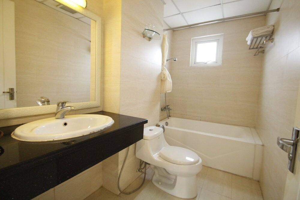 Фото Queen Central Hotel 2