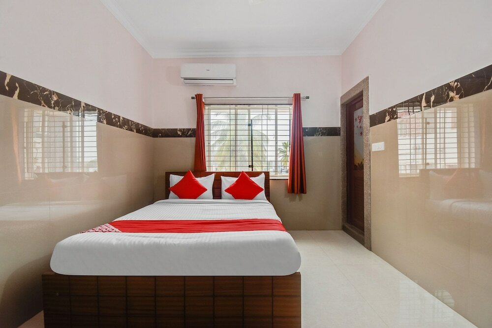 Фото Oyo 43308 Sri Sai Guru Comforts