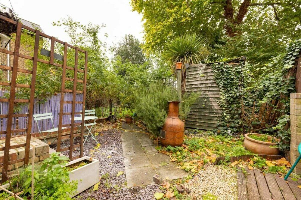 Фото The Eltham Classic - Stunning 1bdr Flat With Garden