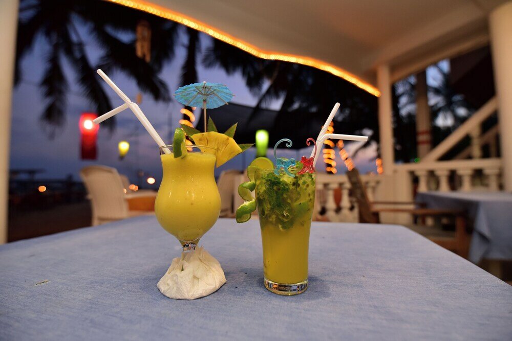 Фото International Beach Hotel and Restaurant