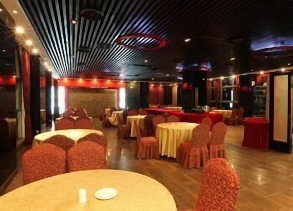 Фото Atour Hotel South Huandao Road Seaview Xiamen