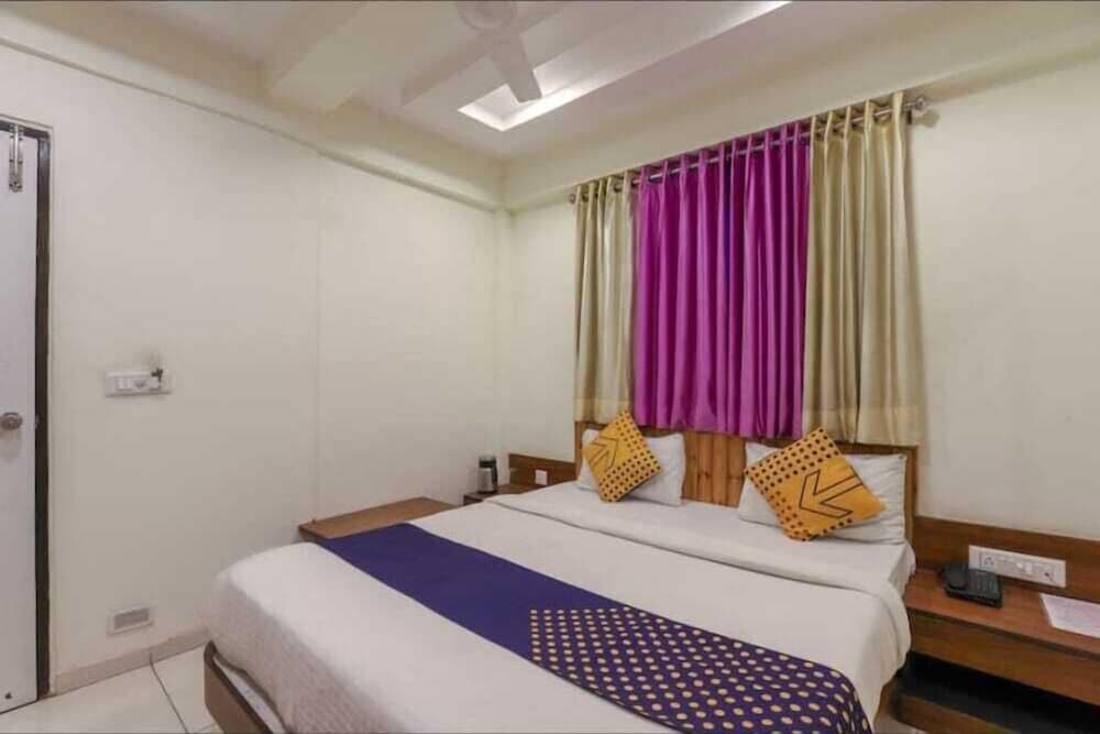 Фото Everest Hotel