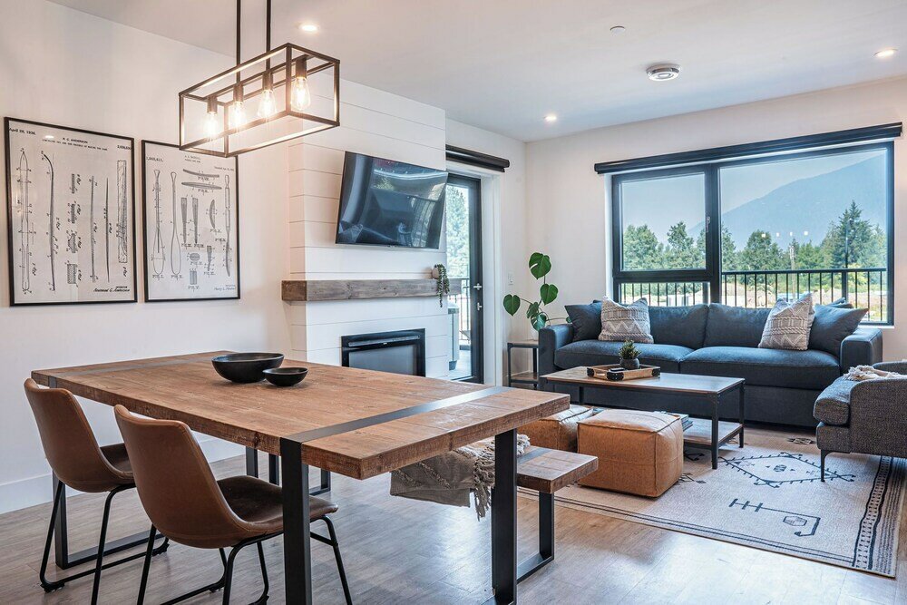 Фото Glades and Green by Revelstoke Vacations