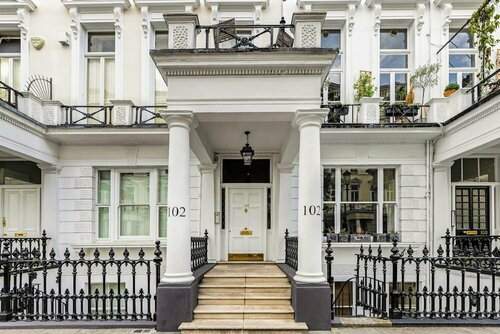 Гостиница The Kensington High Street Collection в Лондоне