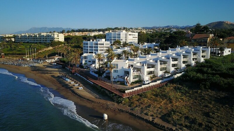 Гостиница Macdonald Leila Playa Resort