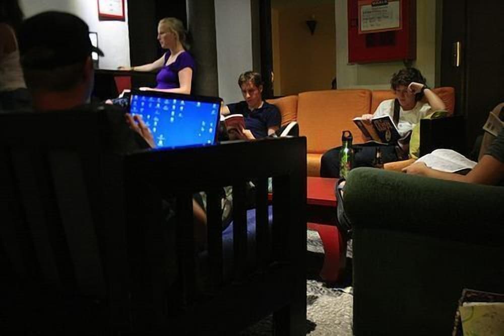 Фото Oasis Backpackers Hostel Granada